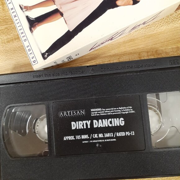 Dirty Dancing 1987 VHS Romance/Dance 80s Cult VTG Patrick Swayze Jennifer Grey - Picture 9 of 9